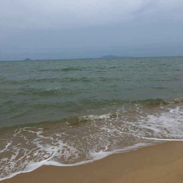 Beach of Whispering Breeze!