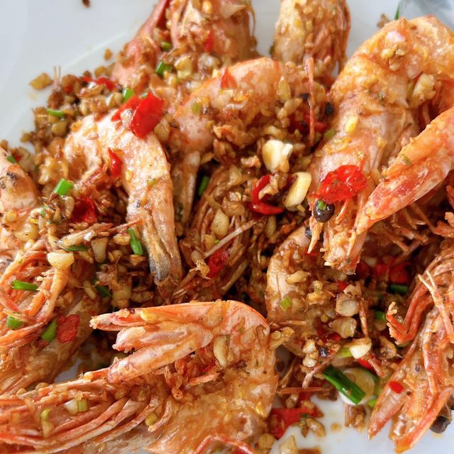 รีวิว แหล่งรวมอาหารทะเลสดในราไวย์