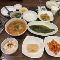 부산 동래 소고기와 반찬이 맛있는 맛집 ’영남식육식당‘