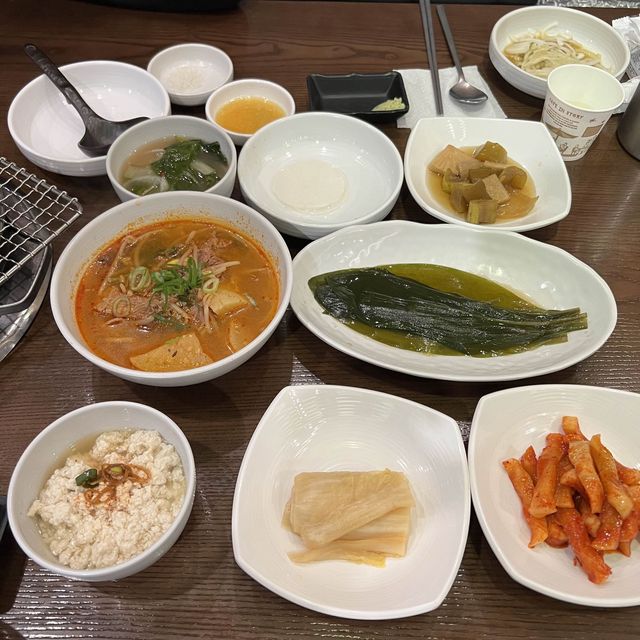 부산 동래 소고기와 반찬이 맛있는 맛집 ’영남식육식당‘