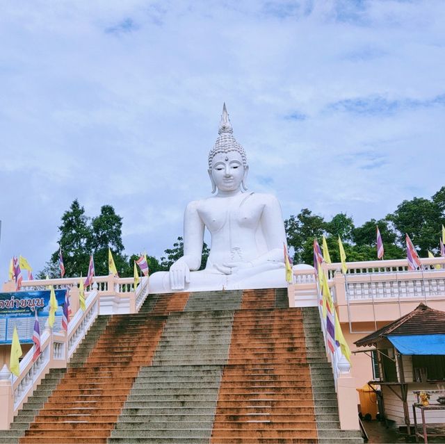 วัดท่าขนุน  ไหว้พระทำบุญ 🙏 ชมวิวเมืองทองผาภูมิ📸