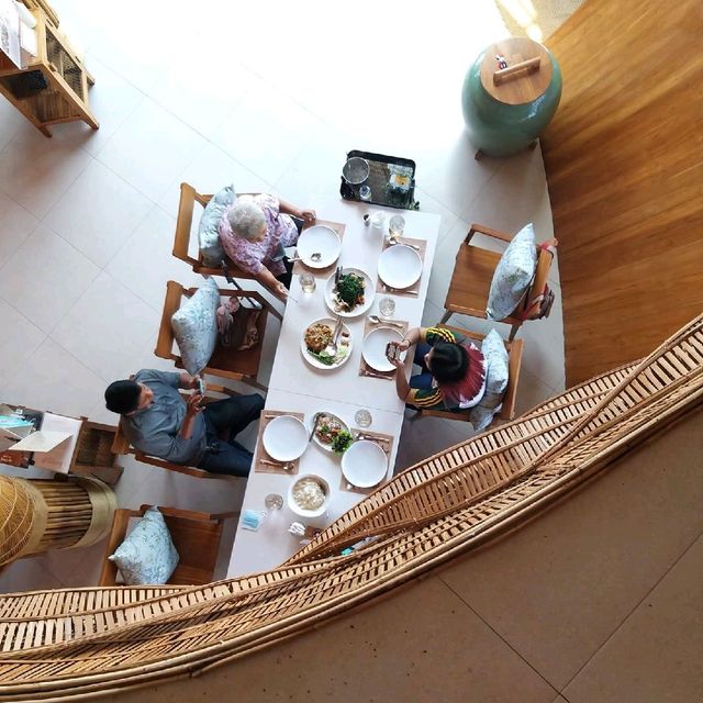 The Buffalo Café

