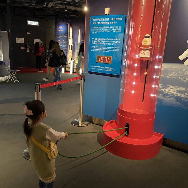 有得玩有野學既地方 📍香港太空館