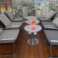 Rooftop bar ชื่อดังในโรงแรมหรู