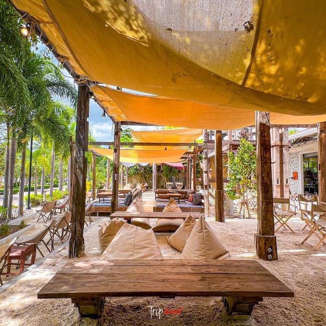 ร้านอาหารและคาเฟ่ริมชายหาด พัทยา