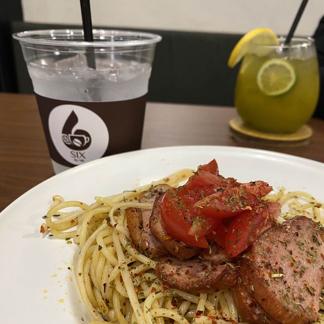 A stylist, insta-perfect cafe in Kota Bharu