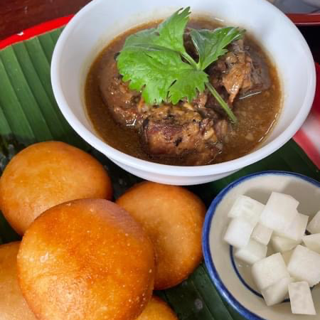 หมี่ต้นโพธิ์