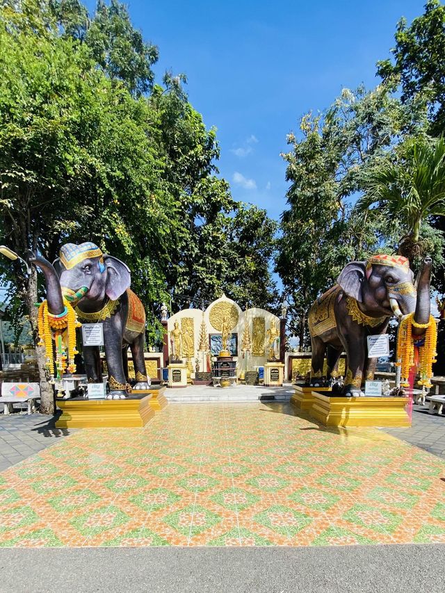 วัดพระธาตุดอยคำ | เชียงใหม่