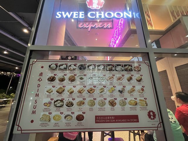 Great place for a quick grab of dim sums! 