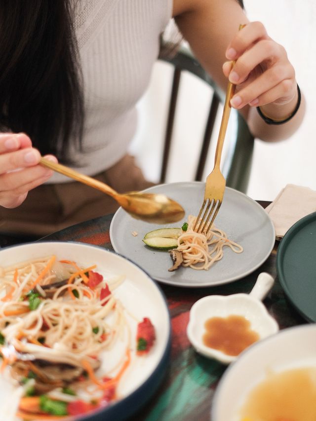 Ling Chen Cafe คาเฟ่สไตล์จีนในเมืองกันตัง
