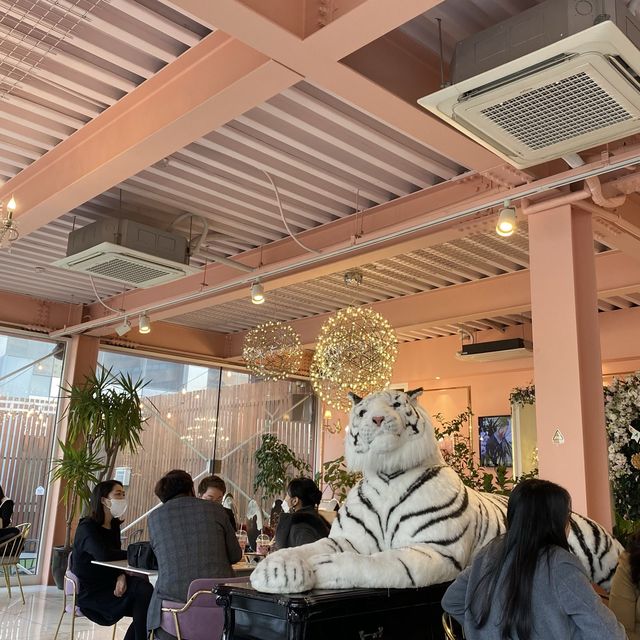 인테리어 대박인 카페 ☕️ 
