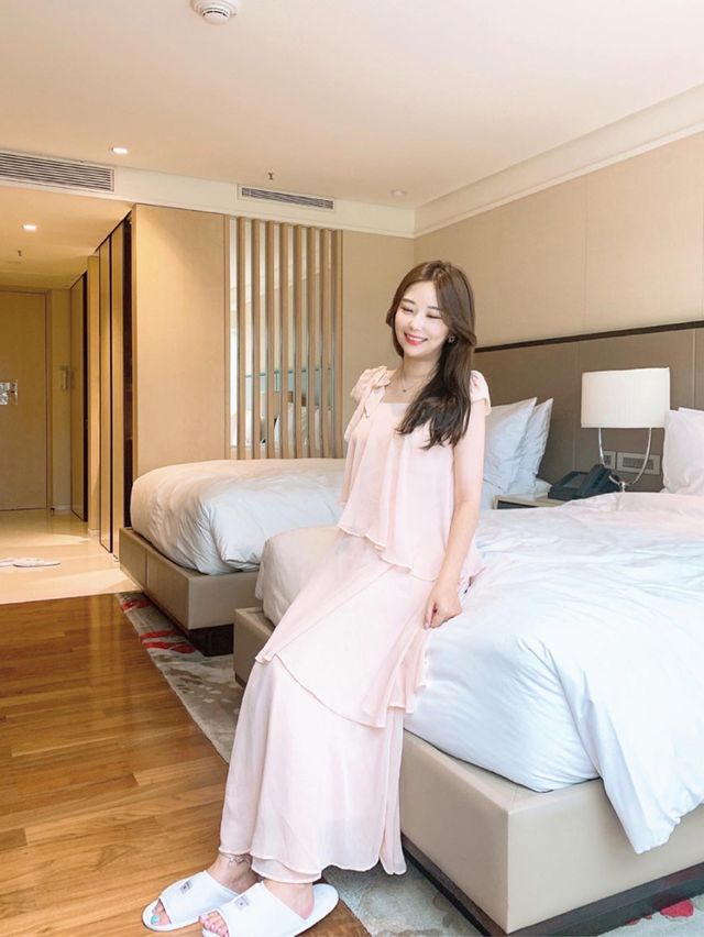 놀고 먹고 자고 수영하고 꿀 휴식🍯