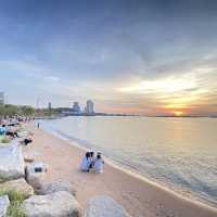 Koh Loy Park (เกาะลอย)​
