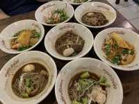 📍曼谷美食。Baan Kuay Tiew Ruathong 船麵。