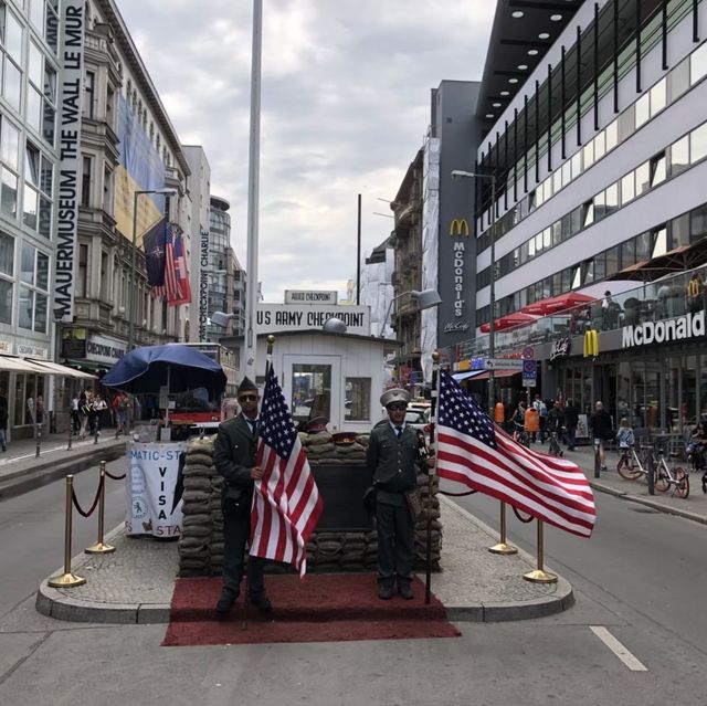 德國🇩🇪柏林 ｜充滿歷史的痕跡與性開放觀念的城市😱自由行🚶🏼