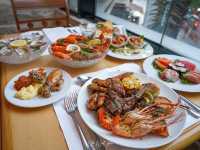 The Weekend Grande Seafood Dinner Buffet at Sherat