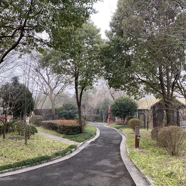STAYING At YANGZHOU  STAYING At YANGZHOU