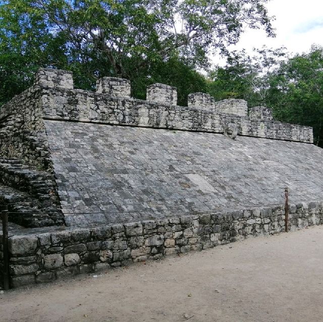 Climbing Coba's pyramid 