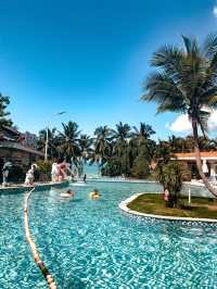 Hotel At The Doorstep of Dadonghai Beach 🌴🌊