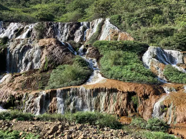 九份金瓜石景點｜黃金瀑布Golden Waterfall 