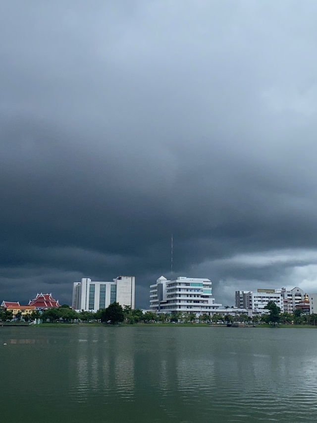 สวนสาธารณะหนองประจักษ์@อุดร
