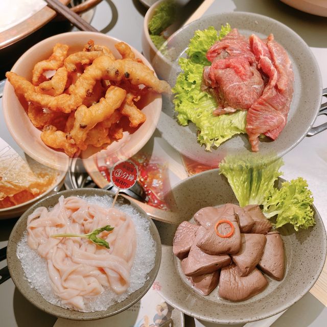 性價比高方叔叔麻辣火鍋😍