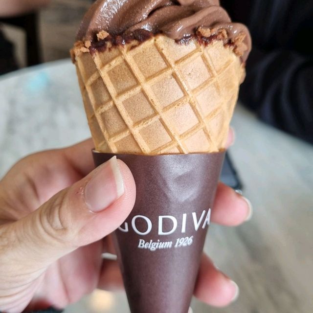 Godiva Soft Serve 