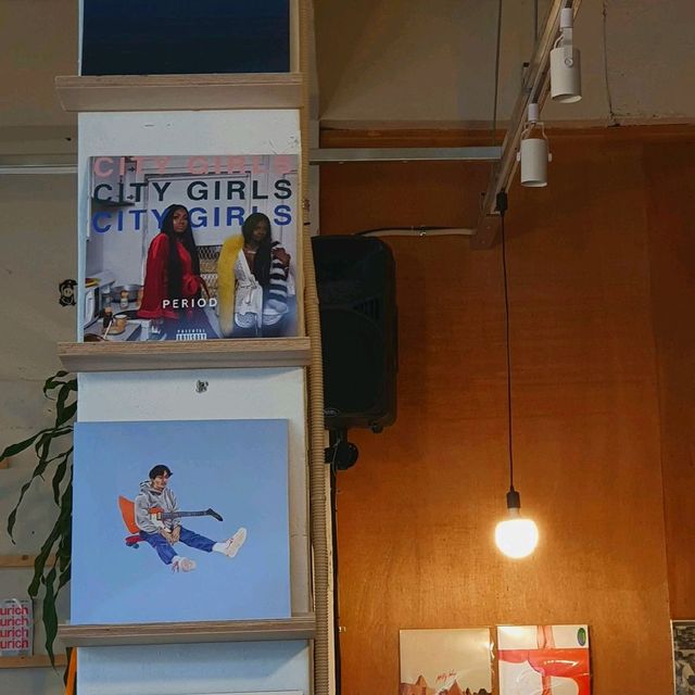 부산 전포동 최고 힙한 카페 '구프'