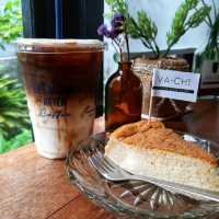 VA-CHI Coffee bar & Bistro (วาชิ) 