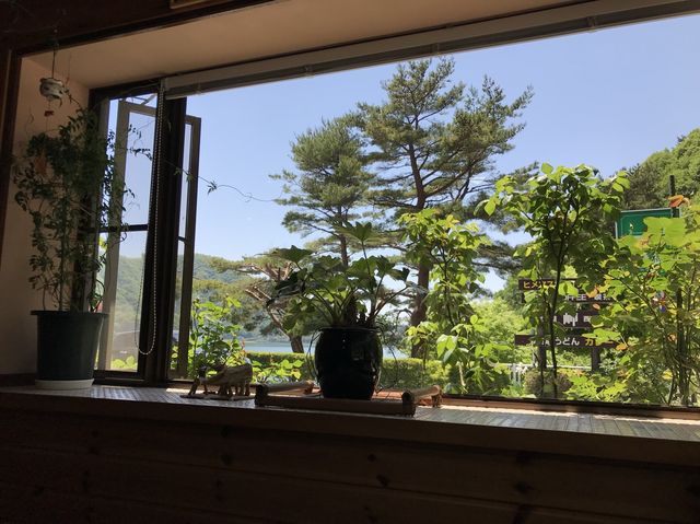 🍽 來吃富士西湖出產的湖魚 — ミサキ(岬)