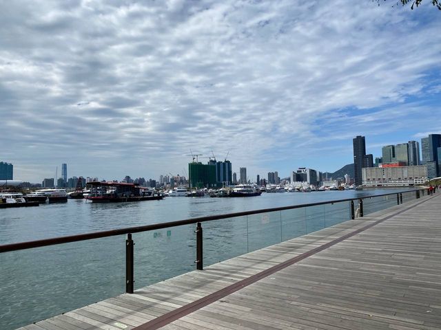 從觀塘海濱公園欣賞維港