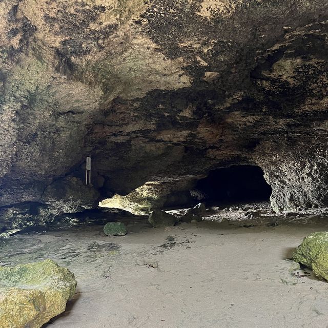 【沖縄・伊江島】歴史ある美しい洞窟