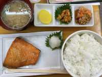 【小樽】三角市場の中にある滝波食堂