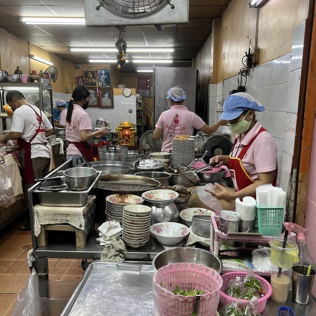 เซี้ยะ ก๋วยเตี๋ยวเป็ด อร่อยยืนหนึ่ง จริงๆ