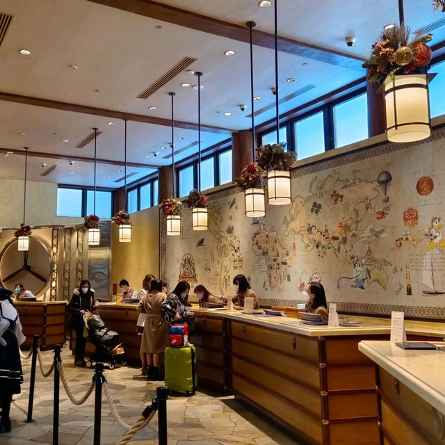 探險家全家 , 來迪士尼酒店玩！也要大聲哇！