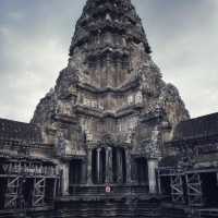 Amazing Angkor Wat no queues for pictures
