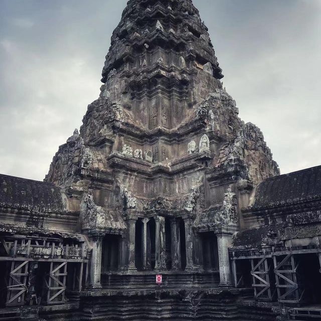 Amazing Angkor Wat no queues for pictures
