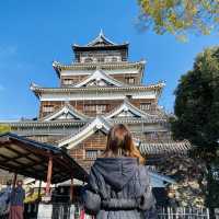 味わいのある天守閣。広島城