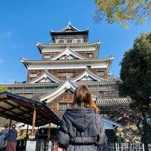 味わいのある天守閣。広島城