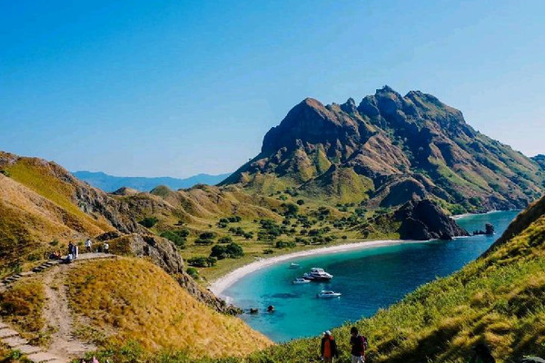 Moments at Labuan Bajo , Lombok | Trip.com ลาบวนบาโจ