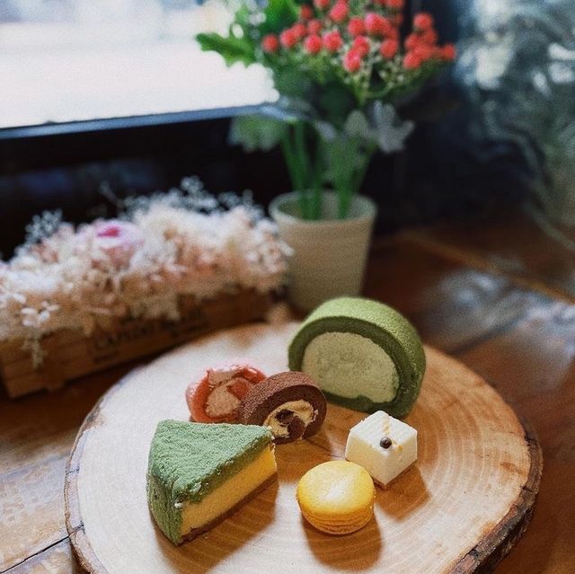 Major and Minor Cafe