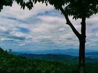 ป่าและเขา กับจุดชมวิวอุทยานแห่งชาติทองผาภูมิ