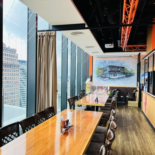 HOOTERS 美式餐廳