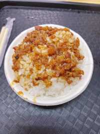 雙連捷運站美食-滿庭香魯肉飯🍚