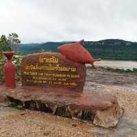 เที่ยวชมอุทยานแห่งชาติ ติดกับพรมแดนประเทศลาว