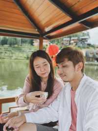   ล่องเรือแบบจีนยูนานที่บ้านรักไทย ต้องมา