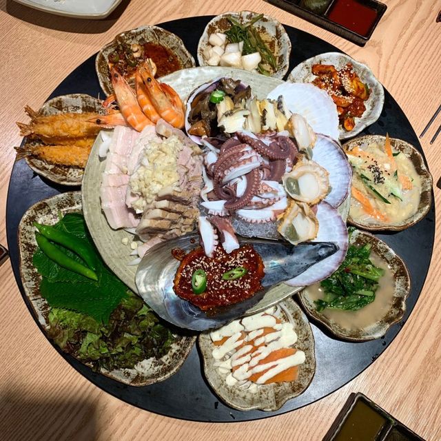 울산삼산맛집 ‘대왕해물문어보쌈’