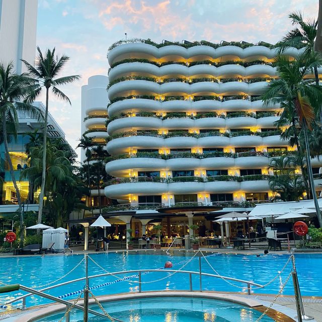 Shangrila-La Orchard Swimming Pool