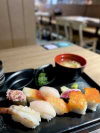日式餐廳午市定食 