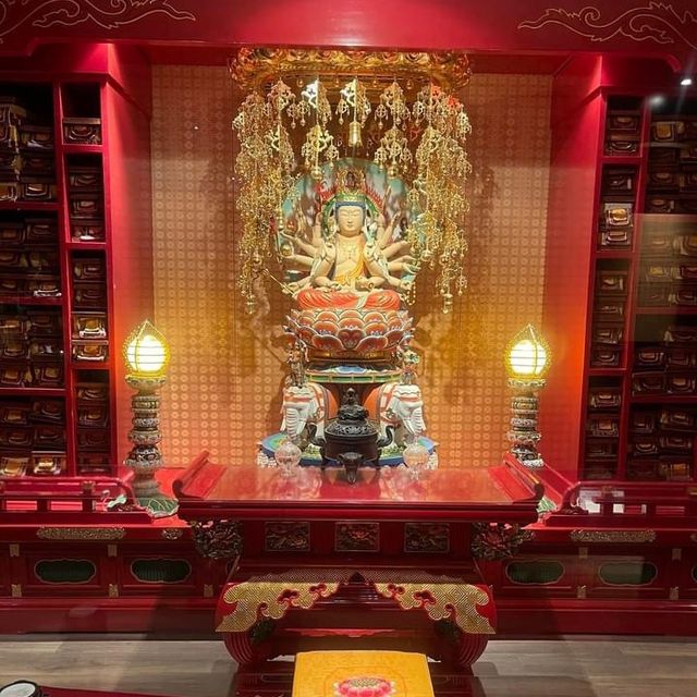 Buddha Tooth Relic Temple and Museum